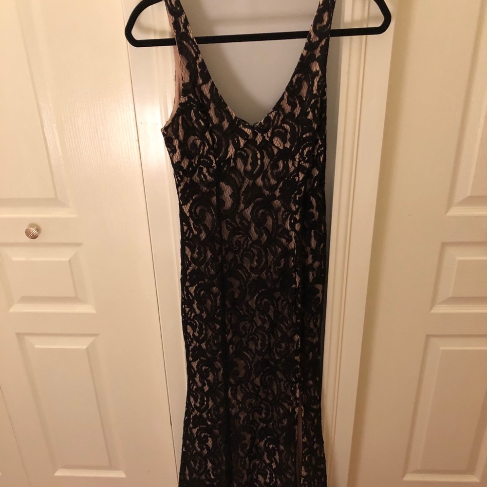 NWOT BCBG Lace Gown